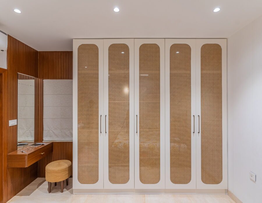 A Quiet Retreat in Rich Wood Tones