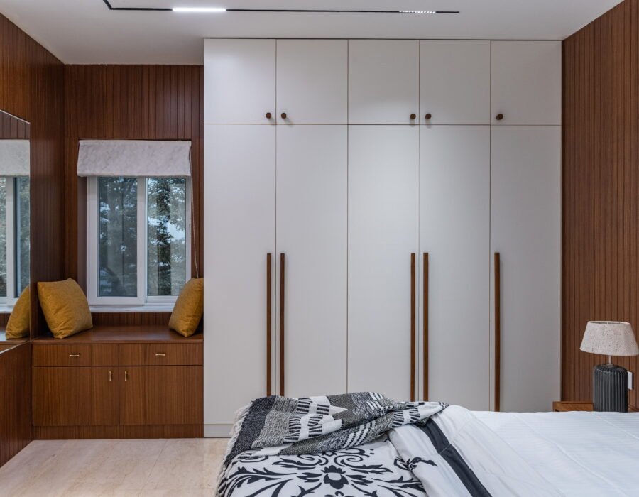 A Quiet Retreat in Rich Wood Tones